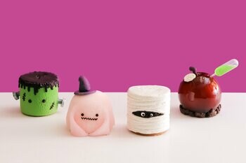 昨年は連日完売。ウェディングケーキ職人の手作りハロウィンケーキ宮の森フランセス教会から「おばけ」「毒りんご」が登場