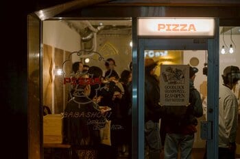 祖父の想いを店名に。まちの居場所を「食」でつくる。12月9日、ニューヨークスタイルのピザ屋「GOODLUCK GRANDPA PIZZA」が丸亀にオープン。