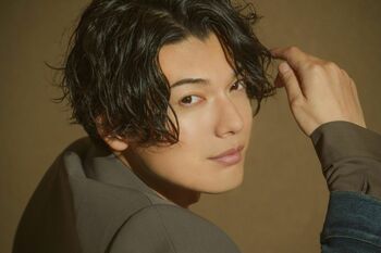 崎山つばさ『赤ひげ』で若き医員役「養生所で生きる人たちの“生”を丁寧に表現したい」