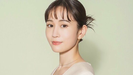 前田敦子「久しぶりに恋人が欲しいと思った」“過去最大露出”の写真集は「触れたい」と思われる色気あふれる美ボディに 約14年ぶり写真集『Beste』