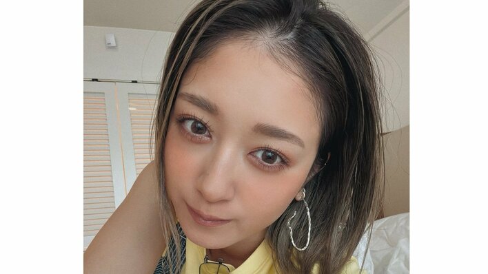 第1子妊娠中のみちょぱ 黒髪に大胆イメチェン姿披露！クールな雰囲気漂うショートヘアのショットに「シックでキマってる！」とファン絶賛