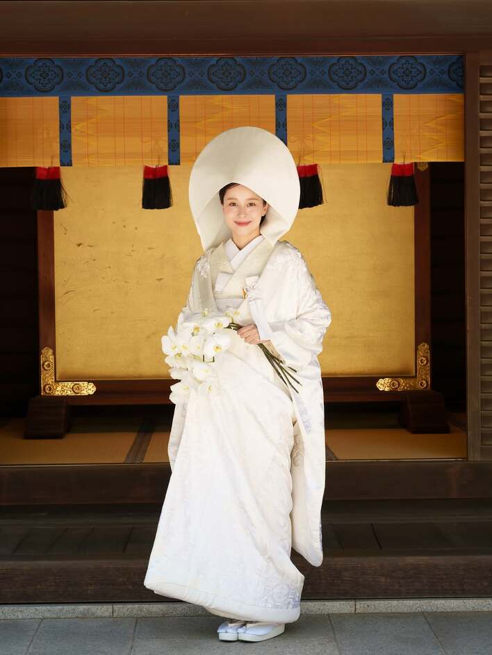 佐藤ミケーラ倭子 白無垢姿の夫婦2ショット公開！幸せあふれる明治神宮