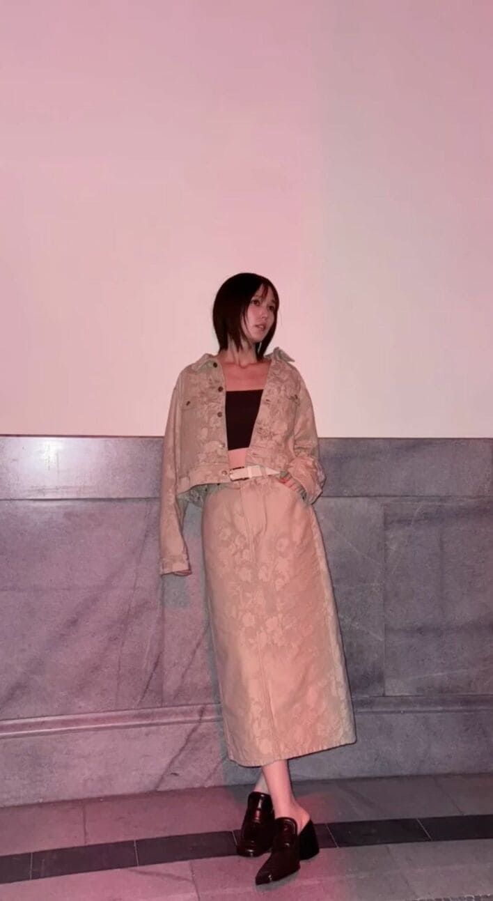 カッコ良過ぎ！」本田翼 “おなかチラ見せ”のセットアップコーデを披露