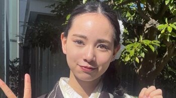 兄はWBC日本代表！“恋リア”出演で話題の女優「大人っぽくてステキ」な振り袖姿を披露！宮城弥生 おしゃれデザインを着こなす