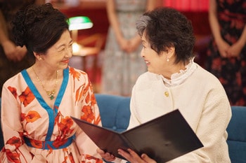 ＜試写室＞『介護スナックベルサイユ』ワケありのワケが導入から興味深い…まりえママによって支配されている！とすら思わせる宮崎美子の凄まじさ