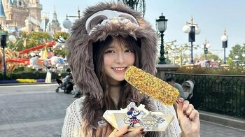 念願のディズニー“肉球アイス”を満喫！景井ひな「最高過ぎた」ズートピア“アニマルコーデ”で上海女子旅へ