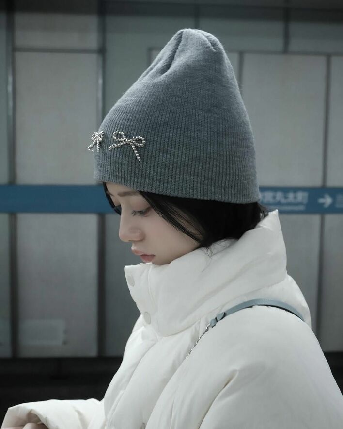 桜田ひより ニット帽子姿で彼女感あふれる“近距離ショット”公開！京都