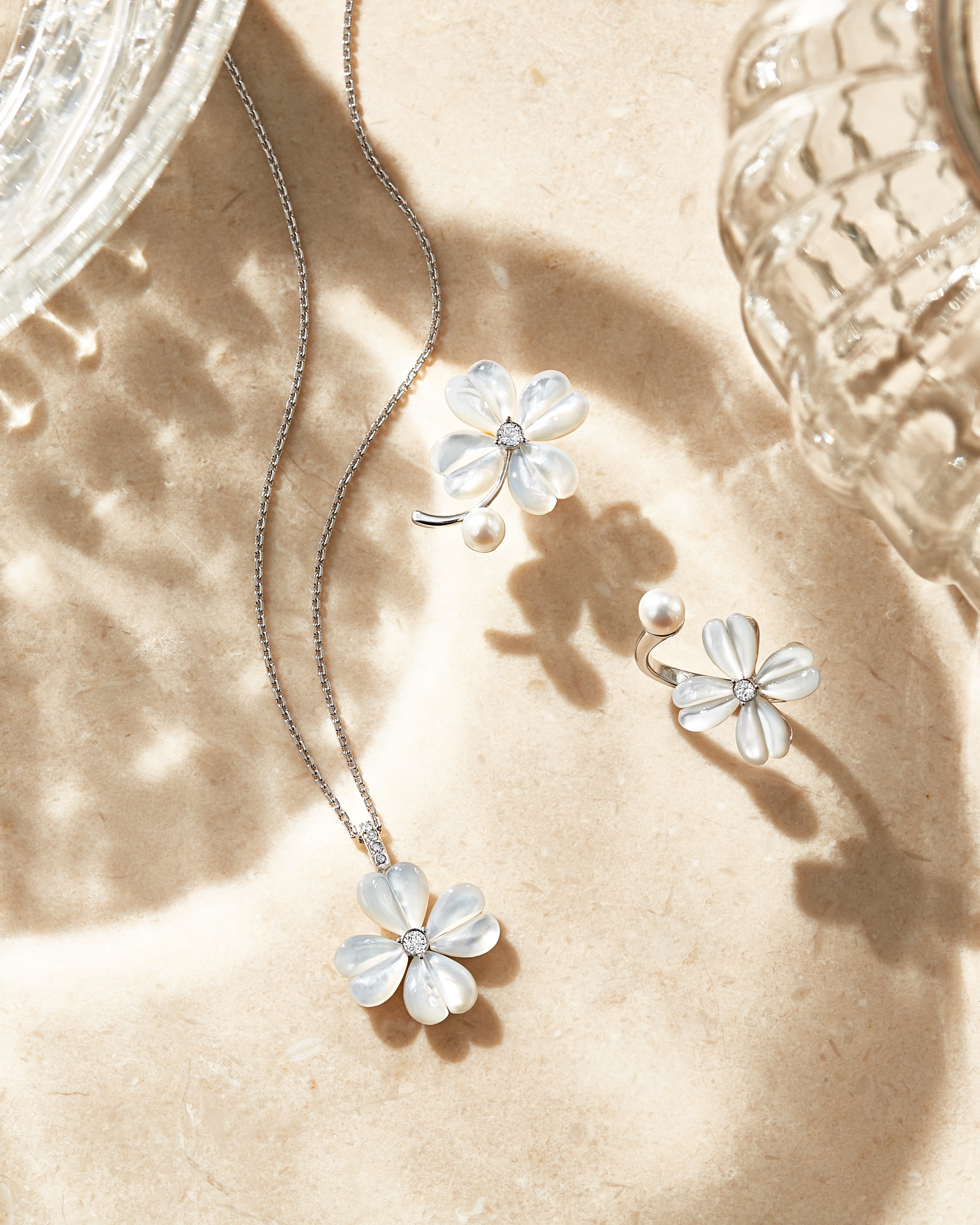 img_b3f8794758d942472e5f021a04