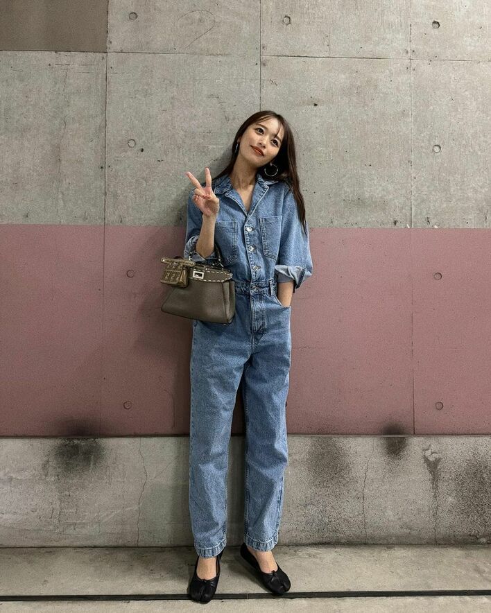 パリコレクション 近藤千尋 全身デニムのZARAコーデを披露 「めっちゃお似合いです サロペット・オーバーオール・オールインワン