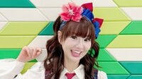 「足なっっっが」かつみ♥さゆり・さゆり(56) 美脚際立つミニスカ姿を公開！“アイドル”のようなチェック柄コーデに「お人形さんみたい」「憧れます」