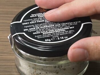 成城石井のベテランバイヤーが「いつもの食卓がガラッと変わります」と衝撃を受けた“ガチでおすすめの調味料”とは！？『ウラマヨ！』