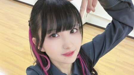 「8頭身！？」飛び級米院卒アイドル “身長の半分が足”の美スタイル際立つショットに反響！TOEIC一発満点の才女・かんだち ちよか「マンガの中のハナシじゃないのね！」「足細い」