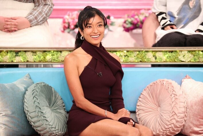 ローラ「心がボロボロだった…」人気絶頂で活動を休止し、渡米した理由をテレビ初公開！大恋愛も経験し「傷つくことを学んだ」