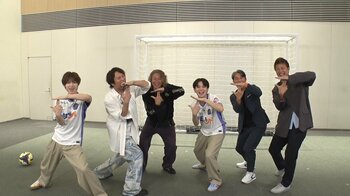 Travis Japanがゴールパフォーマンスを考案！ルヴァンカップ決勝で戦う柏レイソルとサンフレッチェ広島へ全力プレゼン『けるとめる』