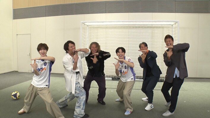 Travis Japanがゴールパフォーマンスを考案!ルヴァンカップ決勝で戦う柏レイソルとサンフレッチェ広島へ全力プレゼン『けるとめる』