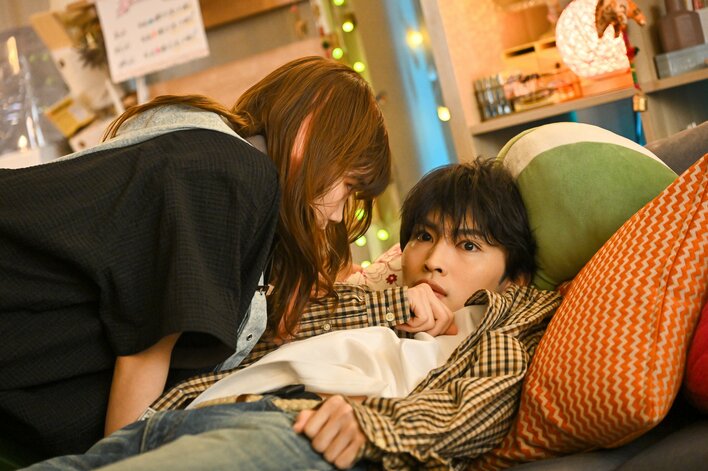 東子（志田未来）の軽井沢行きが白紙に！？京子（加藤千尋）が再び現れ、胸の内を明かし…『北くんシェア』第9話<br />