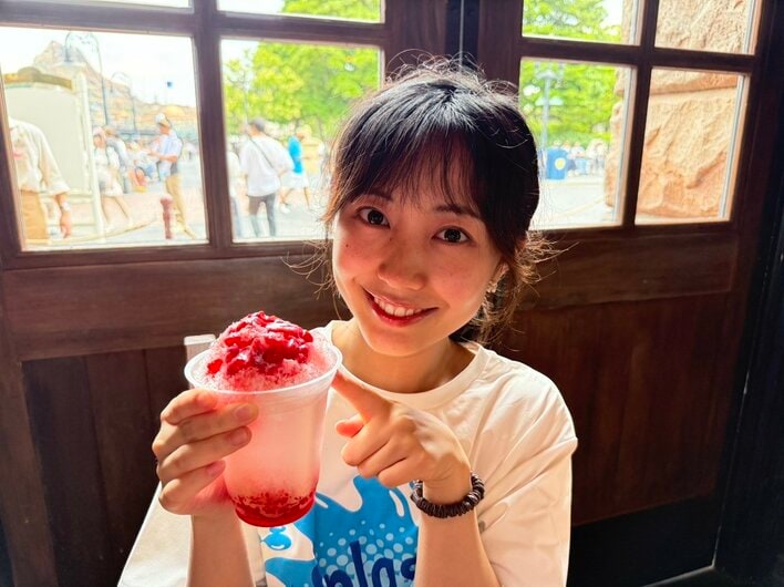 ディズニー ミッキーがモチーフのアイスなど夏のひんやりメニューを実
