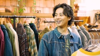 藤ヶ谷太輔「自分の中の少年の部分がこんなに出たのは初めて」古着好きの間で熱い視線が注がれている新潟へ『藤ヶ谷太輔の古着モノ語り』