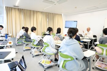 東京表現高等学院 MIICA、AOI Pro.による月1回の特別授業を開始　広告映像・コンテンツ制作の現場から、「つくる力」と「届ける力」を学ぶ　1・2年生合同授業