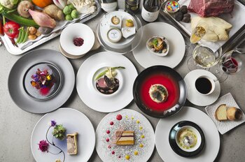 北海道の厳選素材とフレンチ技法が織りなす「ムーンライト 北海道バル＆バー」オープン1周年記念フェア開催