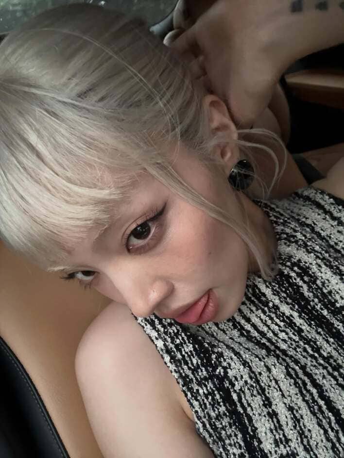 1児の母には見えない」ちゃんみな 美ボディー際立つタイトドレス姿を