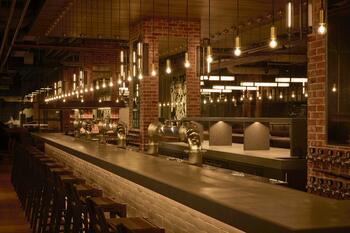 日本最大の駅直結クラフトビール醸造所併設型レストラン「YONA YONA TOKYO BREWERY」ビール／フード情報・施設写真を初公開！開業時は桜を使ったビールなどが登場