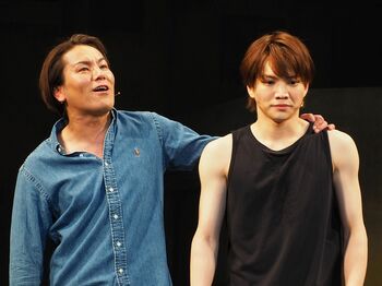 狩野英孝 “クセ”を封印してミュージカルに初挑戦！三浦宏規＆川平慈英も「何にも染まっていないからグッとくる」と太鼓判