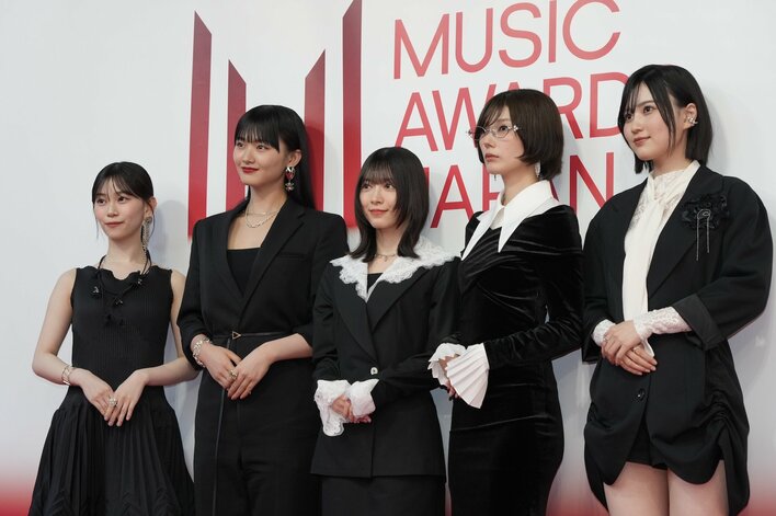 【写真】櫻坂46がそろって登場！MAJ2026のレッドカーペットの写真を見る