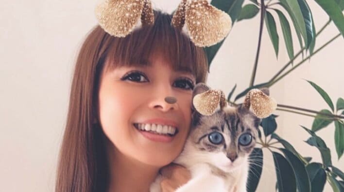 3児の母・吉川ひなの “新たな家族”誕生を報告！生まれたばかりの小さな命を優しく包み込む様子に「かわいいの渋滞」「泣ける」