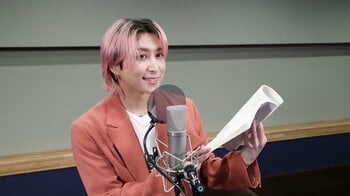 「もっと自分に酔って」Snow Man・佐久間大介『ハイスクール！奇面組』のディレクションに困惑＆納得！関智一ら名声優のアドリブ合戦に圧倒の現場エピソードも