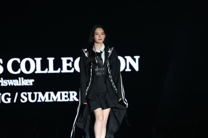 なごみ なごみ、タンクトップコーデで美肌見せ【GirlsAward 2025SS
