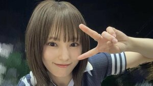 山本彩 おへそチラ見せ×メガネの爽やかカジュアルコーデを披露！ヘルシーな色気漂う姿に「ビジュ爆発」「スタイル良くてセンス抜群」