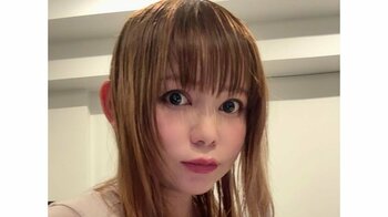 “臨月間近”双子妊娠中の中川翔子「むくみも人間の限界にきてる」と足元を公開！日に日に増す体への負担に「強力着圧ソックス＆むくみ撃退のお茶」で対策