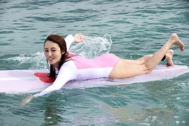アクティブな私を感じて」深田恭子(42) ハワイの海で美背中披露！大