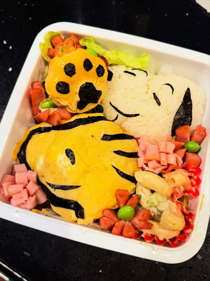 【希少】 セイカノート お嬢様弁当 コニャン子弁当 ニーハオ弁当 サーファー弁当 2児の母・西山茉希 娘へ作った人気キャラクター弁当を披露！丁寧に作り