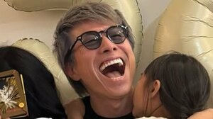 田村淳 2人の娘とプール満喫ショット披露！正月の海外旅行で「老体に鞭打って…」寒さに耐え愛娘の“お願い”に応える姿に「素敵なパパ」と反響