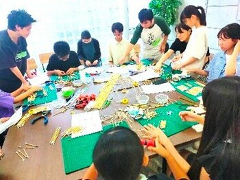 明治大学理工学部が小学生・中学生・高校生対象「夏休み科学教室」を開催
