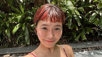 村上佳菜子 ビキニ姿でベトナムビーチをゆったり！弾丸ひとり旅を満喫する様子に「自然体で素敵」「オシャレ」