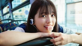 【特典カット解禁】“しっとりあいくるしい”濡れ髪素肌カットに思わずドキッ！美ボディー際立つ水着ショットも…魅力満載の乃木坂46・五百城茉央(19)1st写真集