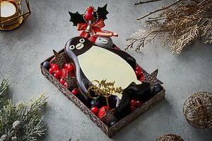 Suicaのペンギンのクリスマスケーキが今年も登場！サンタ帽をかぶった新デザインなどキュートな商品がホテルメトロポリタンで10月1日から予約開始