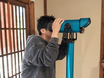 のぞくだけで観光地を体験「VR双眼鏡」の販売・レンタル開始