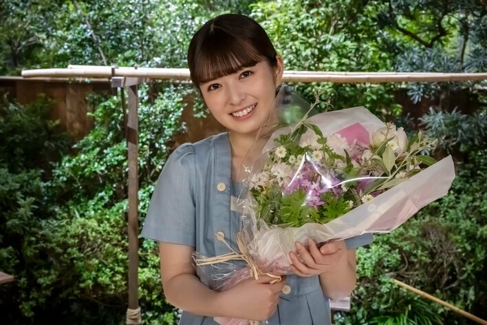 【実際の投稿】咲妃みゆ＆小川彩（乃木坂46）のクランクアップの動画を見る