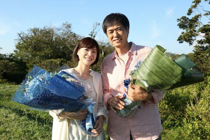 上野樹里『監察医 朝顔』クランクアップ　時任三郎へ「最高のお父さん」