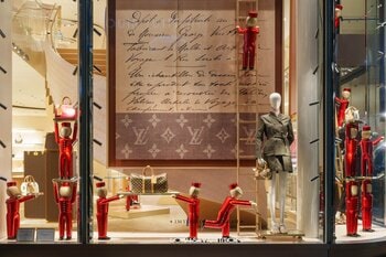 【ルイ・ヴィトン】モノグラム誕生130周年を記念し、世界各地でエクスクルーシブなウィンドウ・ディスプレイとポップアップストアを展開