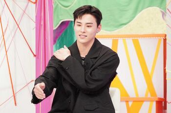 JO1・川西拓実がかつて濱家隆一に用意した手土産が物議！？「悪徳政治家のイメージ？」とツッコミが！