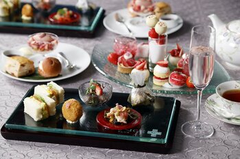 【大阪マリオット都ホテル】春限定！五感で愛でる「桜といちごのアフタヌーンティー」。淡い桜色と旬のいちごで心華やぐティータイムを