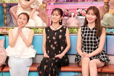 AKB48 前田敦子 小嶋陽菜 高橋みなみ 生写真 3枚セット 前田敦子＆高橋みなみ＆小嶋陽菜「1日にCMを3本撮影、振り付けを覚える