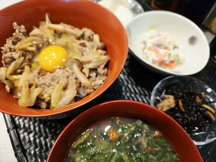 【画像13枚】「栄養バランスばっちり」高橋英樹(81)の入院食を参考にした妻の華やか料理を見る