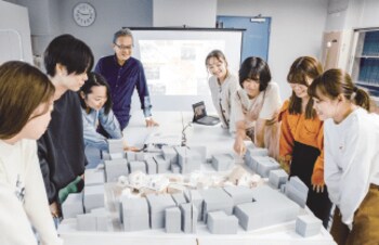 2027年4月　共立女子大学 建築・デザイン学部の入学定員を100名から150名へ拡充し「コクリエイトコース」開設を構想中※