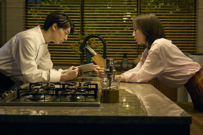 「切なくて泣く…」「あゆみさーん…大人や」あゆみ（木南晴夏）の決断とKei（高杉真宙）の告白に反響『今夜、秘密のキッチンで』